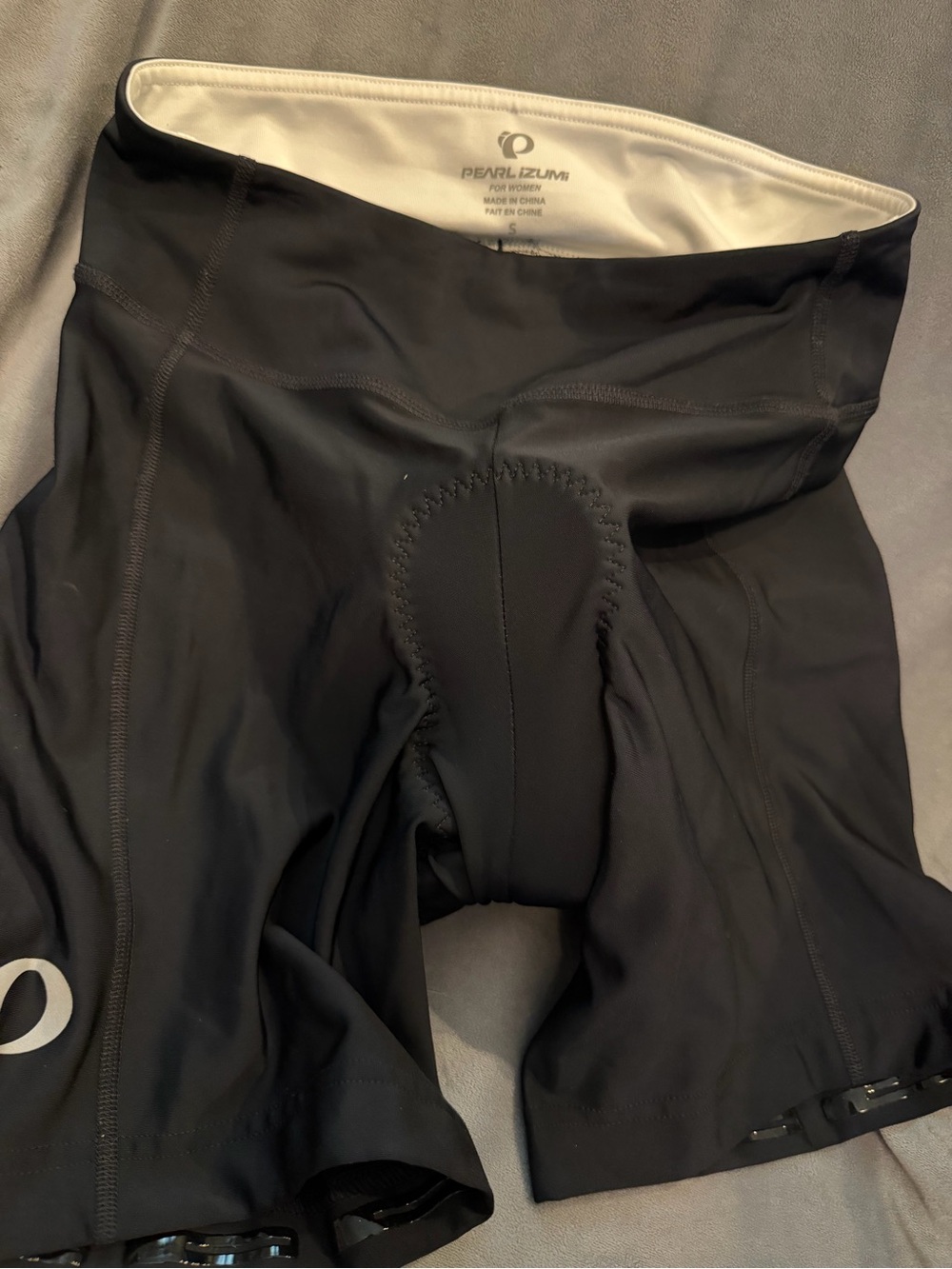 Pearl Izumi Black Women's Padded Bike Shorts - Picture 2 of 8